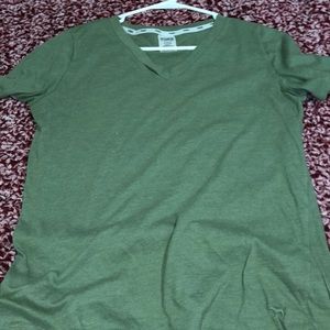 army green vs pink short sleeve